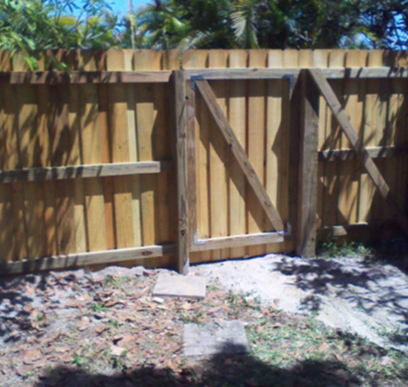 Wood Privacy Fence | Tropical Fence